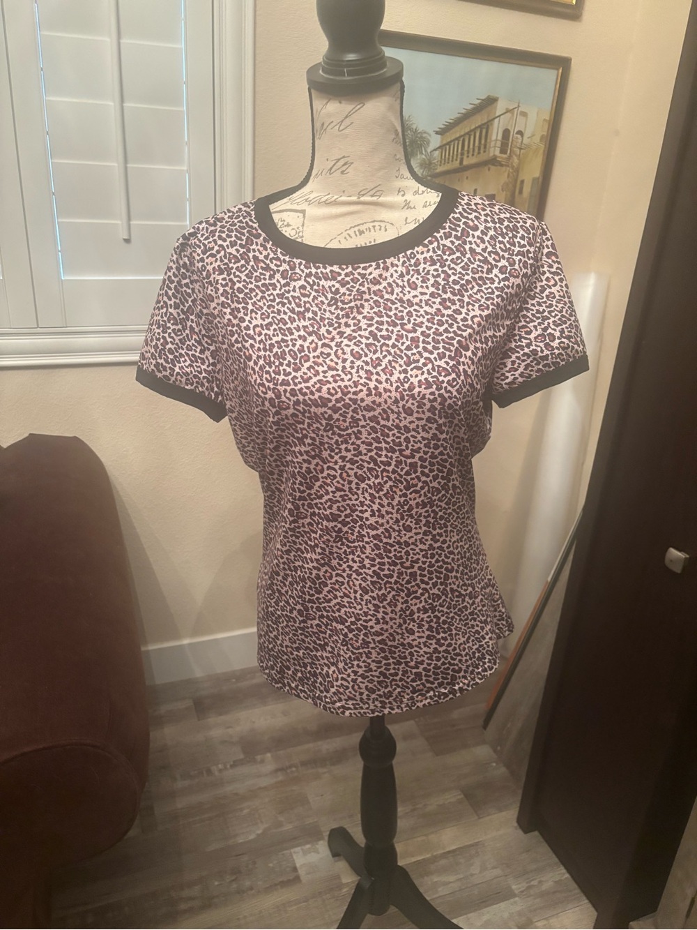 Leopard Print Short Sleeve Top - tan with Black Trim